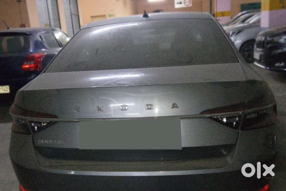 Skoda Superb 2.0 L&k Tsi At, 2022, Petrol