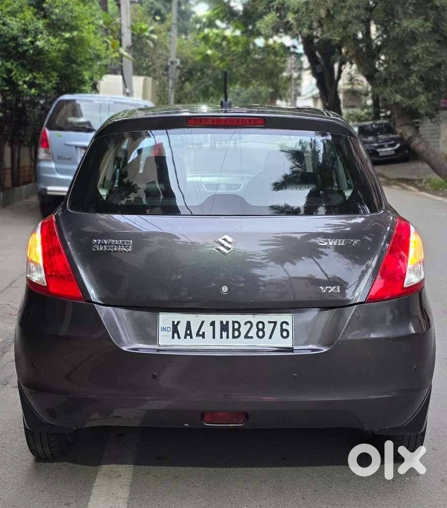 Maruti Suzuki Swift Vxi Optional, 2017, Petrol