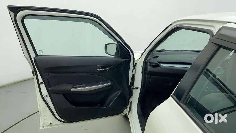 Maruti Suzuki Swift Amt Zxi, 2023, Petrol