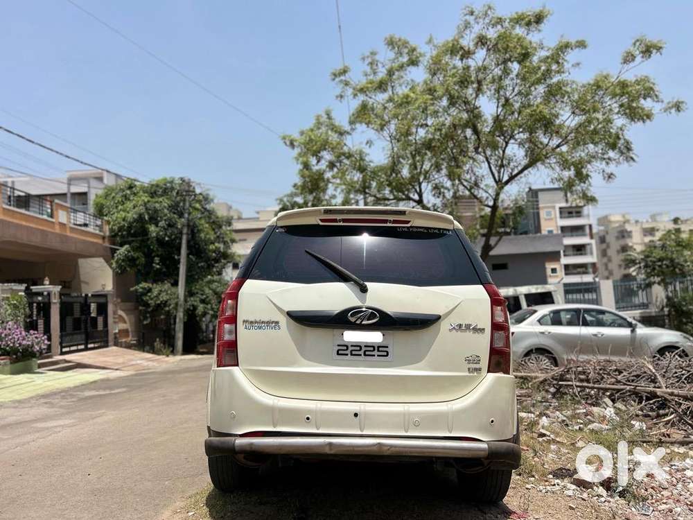 Mahindra Xuv500 2017 Diesel 93000 Km Driven