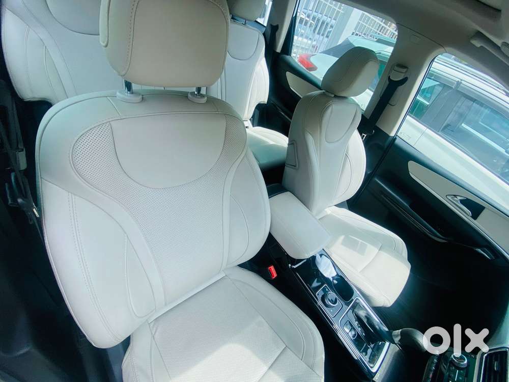 Mahindra Xuv700 2.0 Ax 7 Petrol At Luxury Pack Str, 2024, Petrol