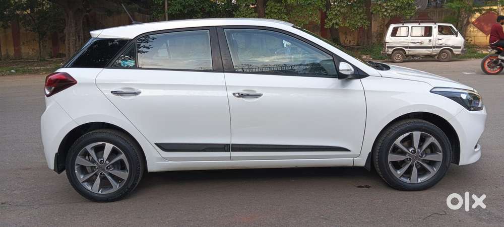 Hyundai I20 Petrol Asta Option, 2017, Petrol
