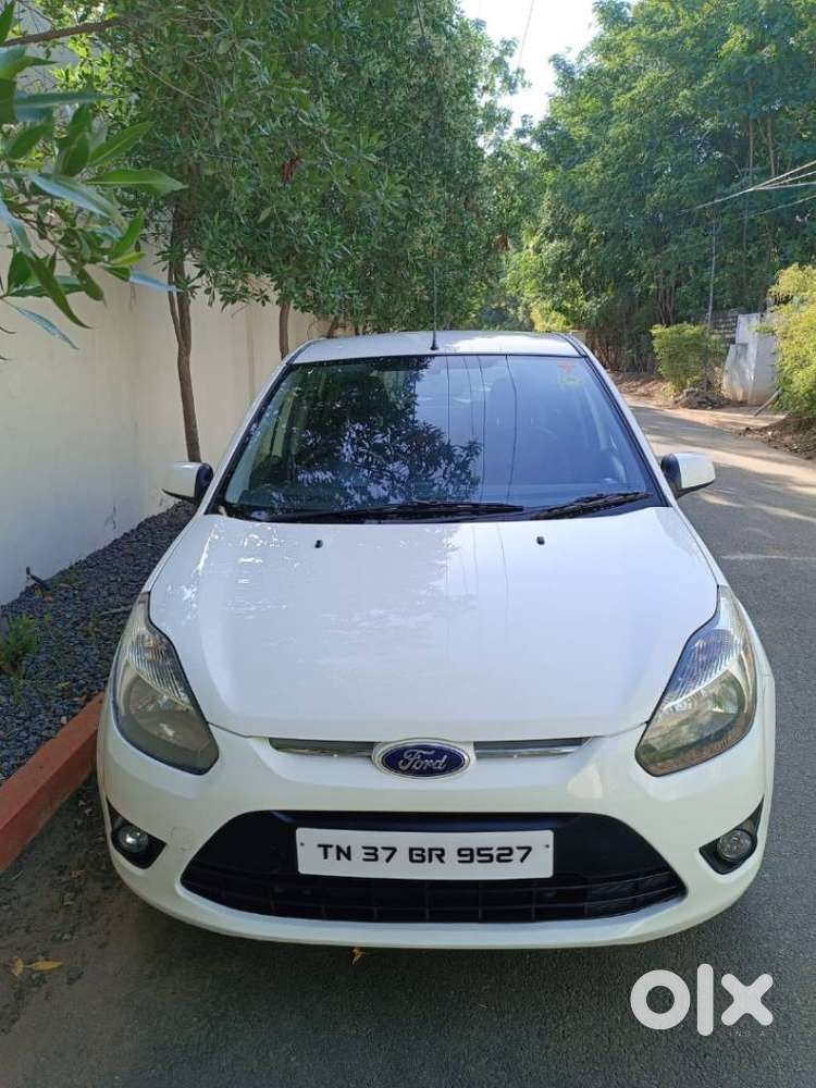 Ford Figo Diesel Titanium, 2011, Petrol
