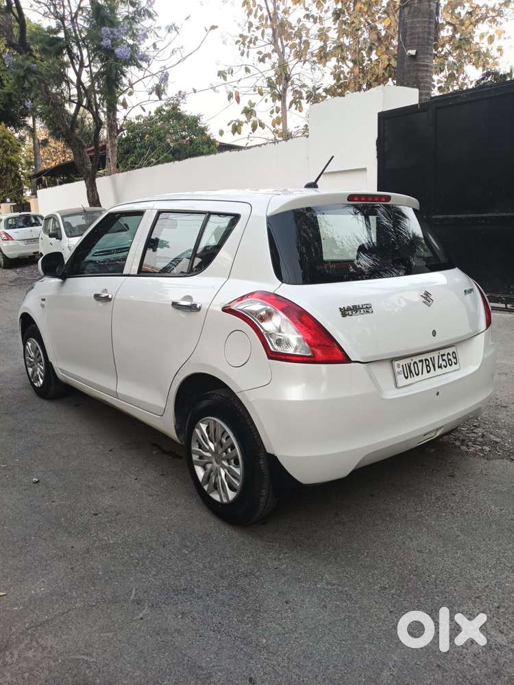 Maruti Suzuki Swift Lxi Optional-o, 2017, Petrol