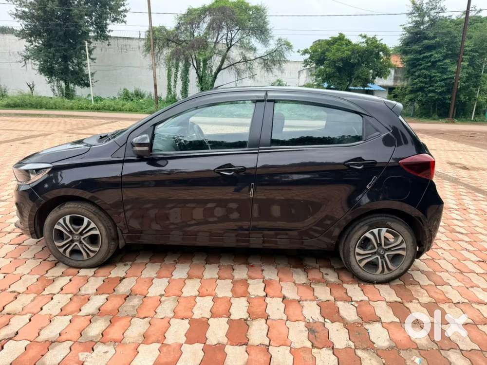 Tata Tiago 1.05 Revotorq Xt, 2023, Petrol
