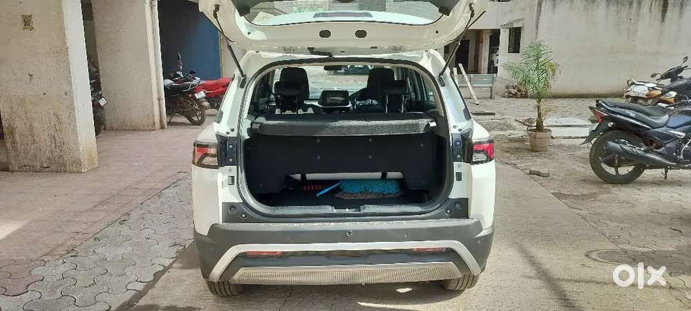 Maruti Brezza Vxi 2025 Cng