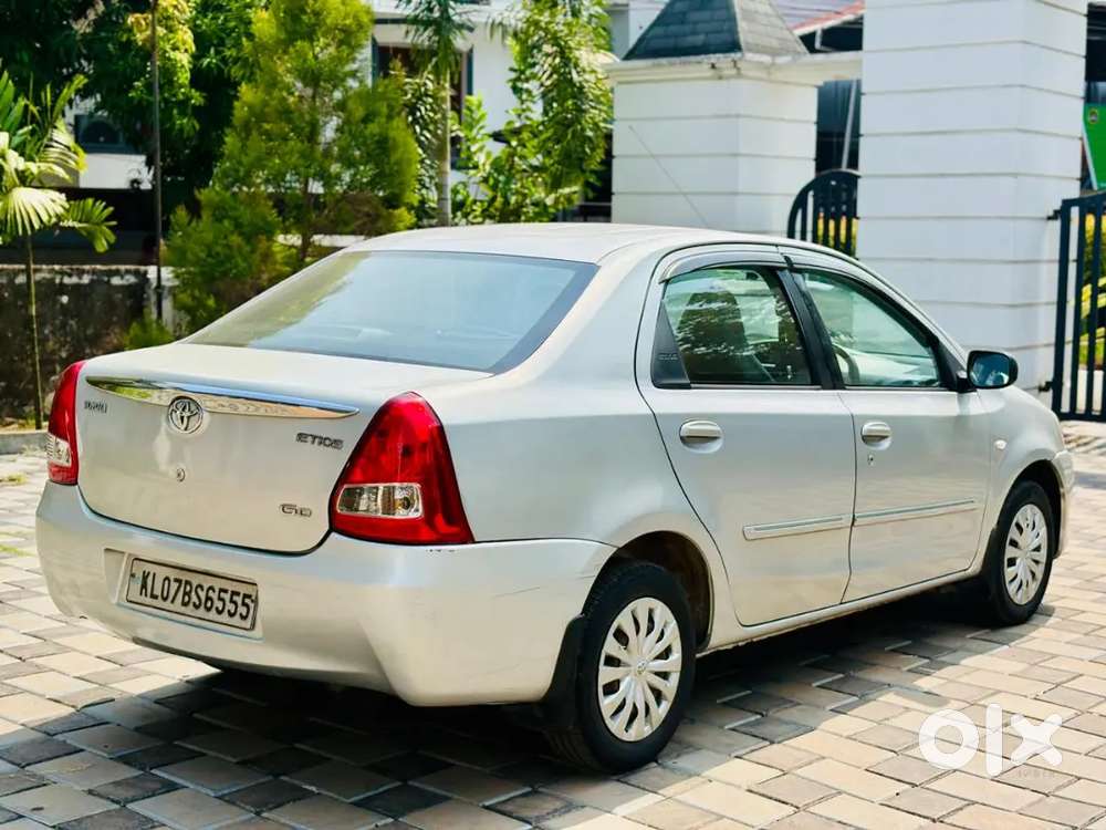 Toyota Etios 2011 Diesel 181000 Km Driven Showroom Condition