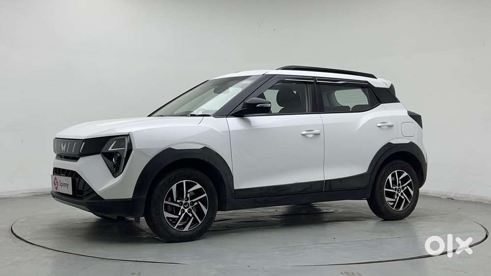 Mahindra Xuv 3xo Ax5 Ds Mt, 2024, Diesel
