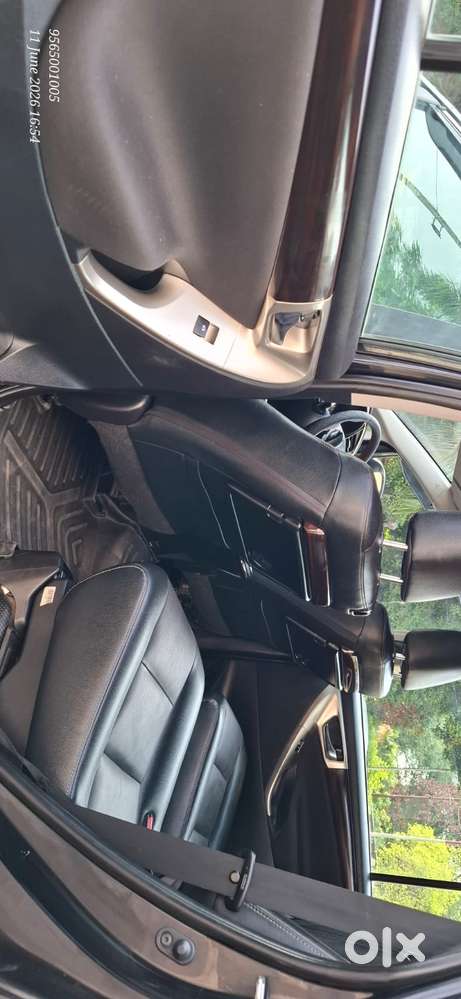Toyota Innova Crysta 2.4 Zx Mt, 2024, Diesel