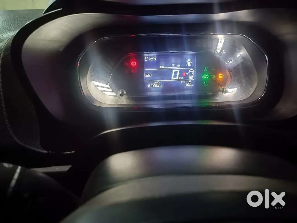 Tata Nexon 2025 Petrol Manual
