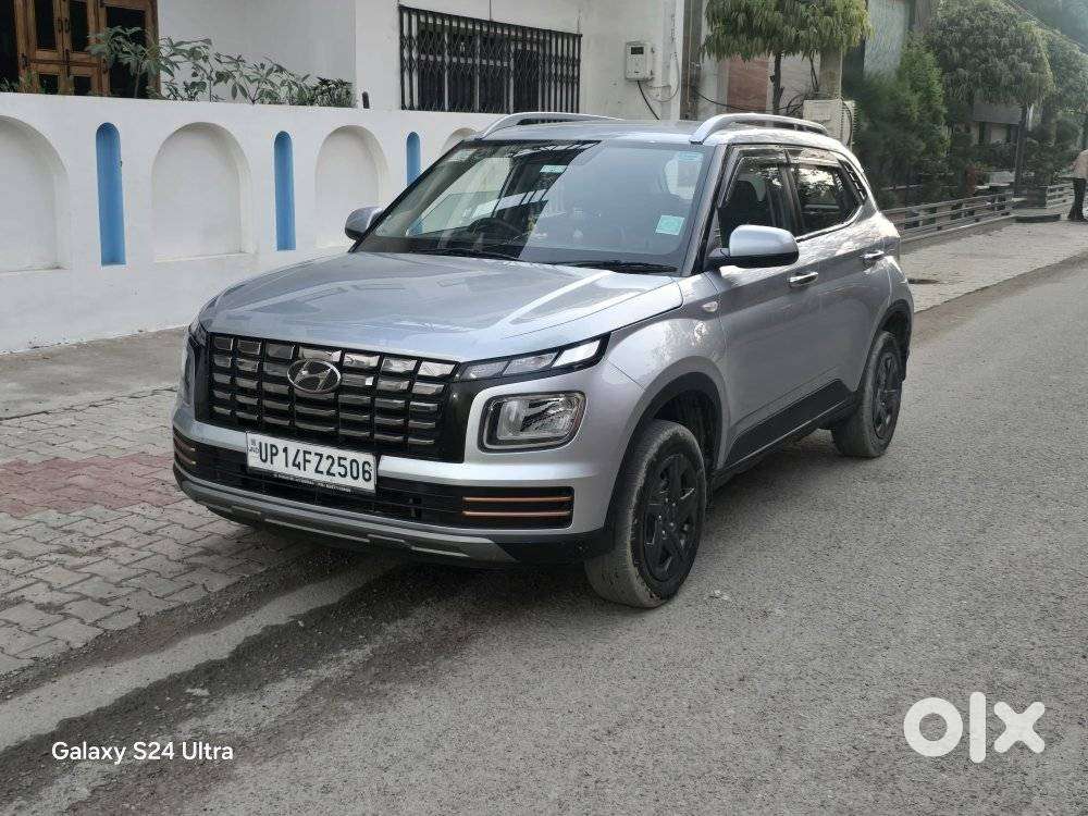 Hyundai Venue S 1.2 Petrol, 2024, Petrol