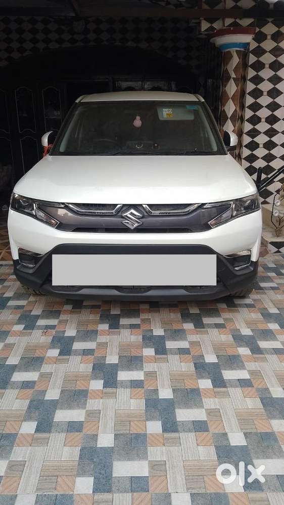 Maruti Suzuki Vitara Brezza 2023 Petrol Well Maintained