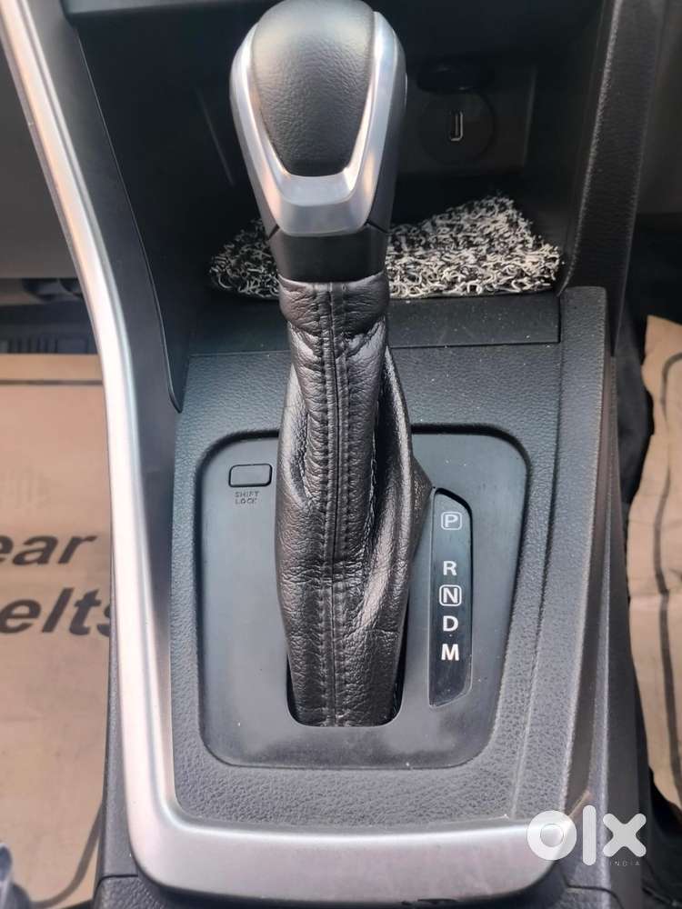 Maruti Suzuki Brezza 1.5 Zxi At Smart Hybrid, 2022, Petrol