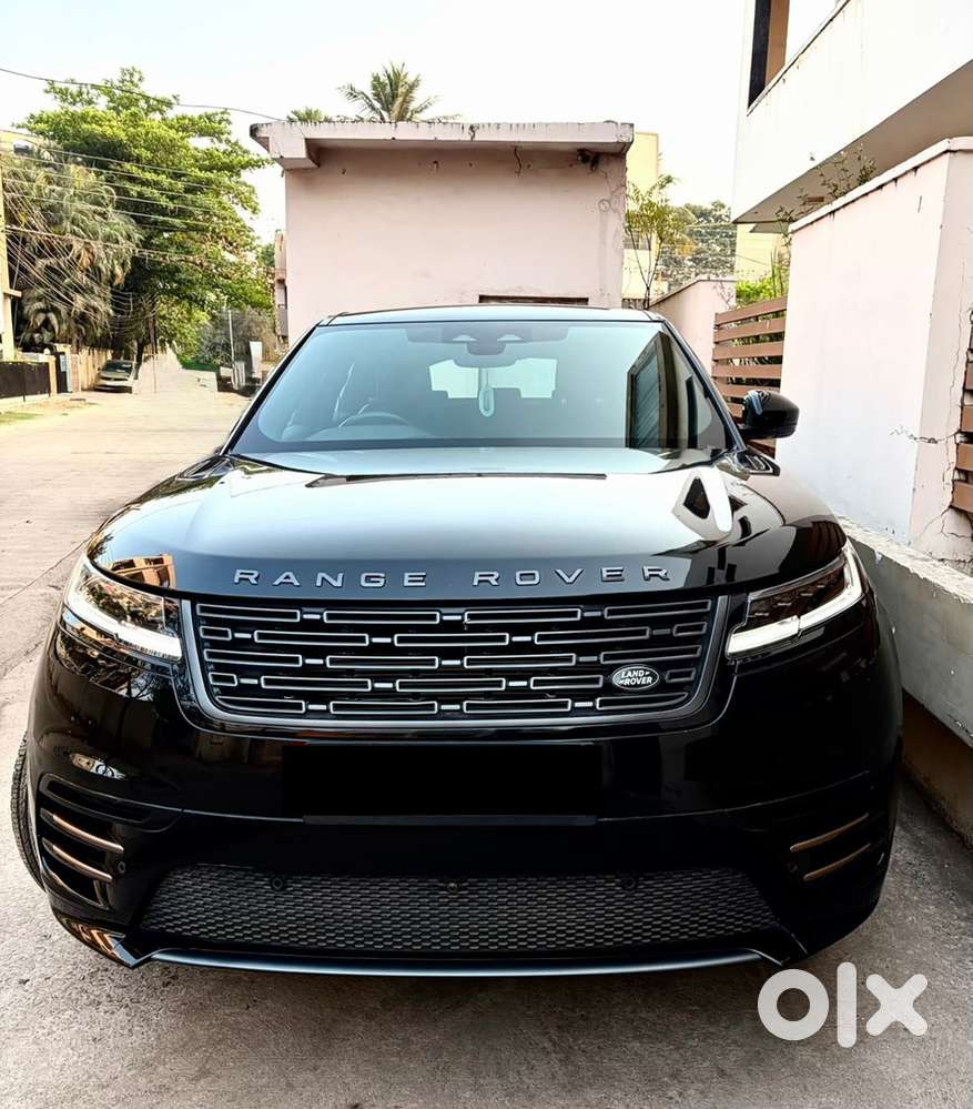 New Shape Velar Showroom Condition 20500km