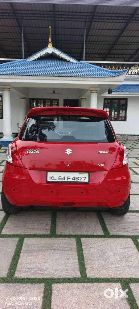 Maruti Suzuki Swift Vxi + Manual, 2017, Petrol