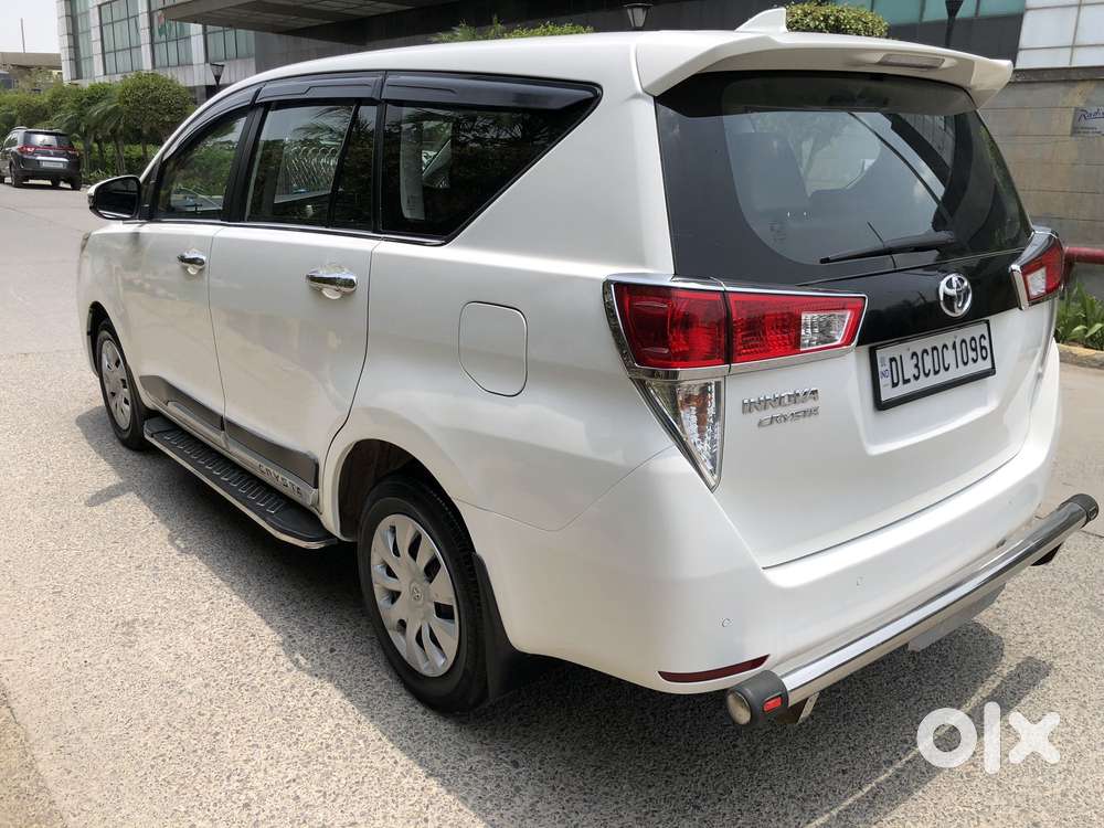 Toyota Innova Crysta 2.4 G Mt 7 Str, 2025, Diesel