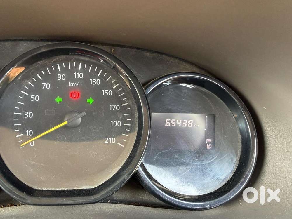 Renault Lodgy 7+ Eight Seater