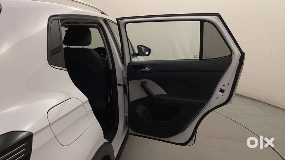 Volkswagen Taigun Topline 1.0 Tsi At (electric Seats), 2022, Petrol