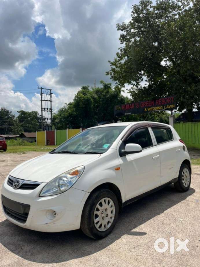Hyundai I20 Magna 1.2 Mt, 2011, Petrol
