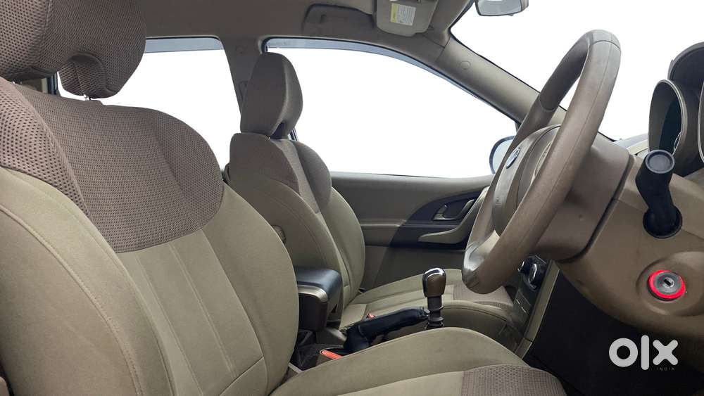 Mahindra Xuv500 W6 2wd, 2015, Diesel