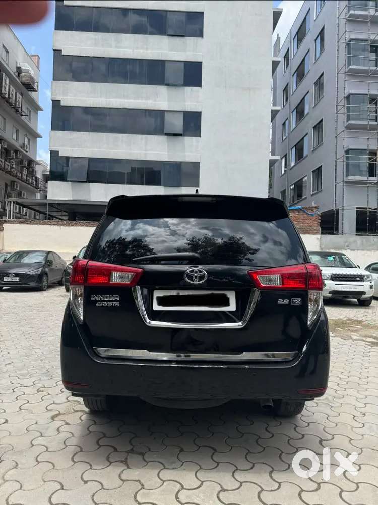Toyota Innova Crysta 2017 2.8z