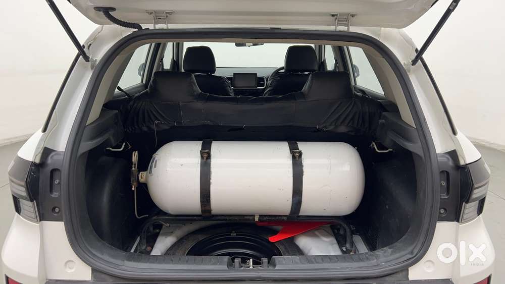 Hyundai Venue 1.2 S (o), 2022, Cng & Hybrids