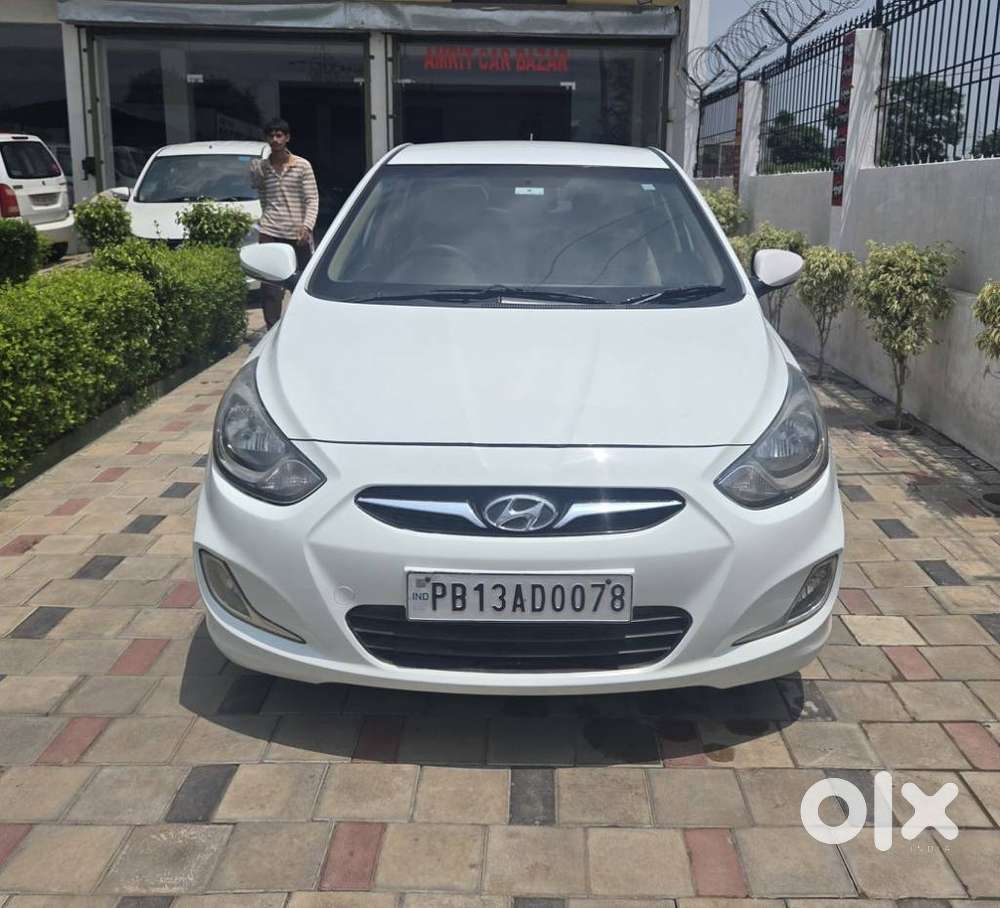 Hyundai Verna Fluidic 1.6 Crdi Sx Opt, 2012, Diesel