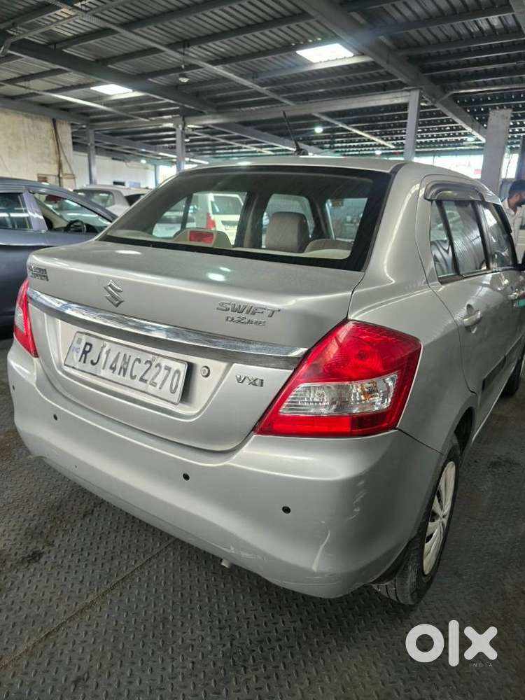 Maruti Suzuki Dzire 1.2 Vxi, 2016