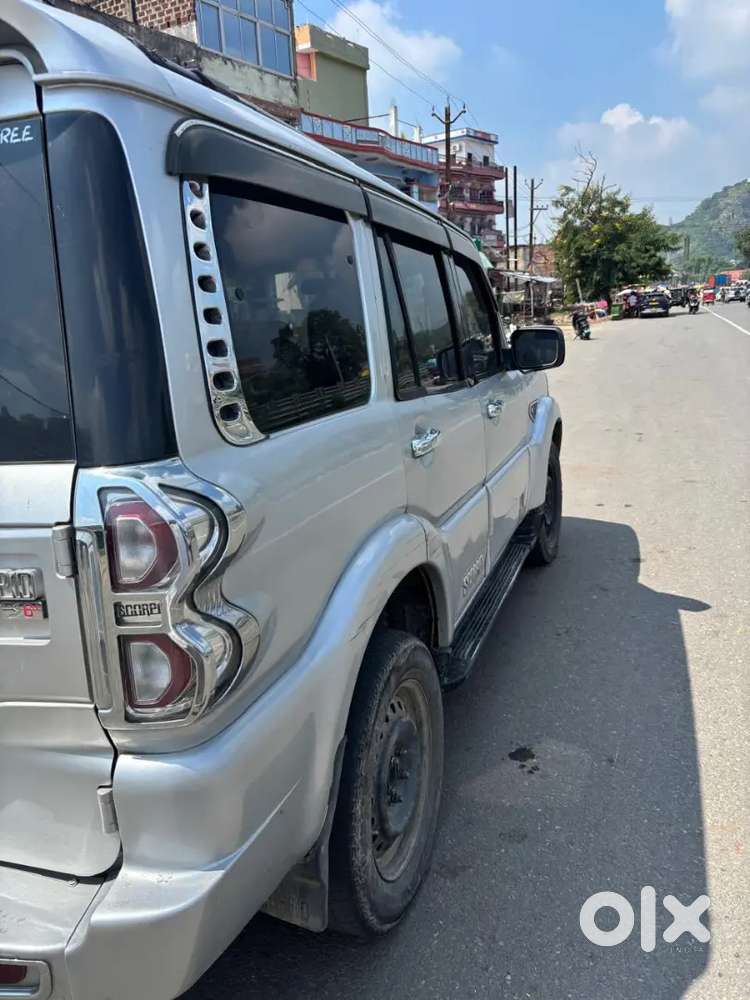 Mahindra Scorpio 2016 2nd Owner
