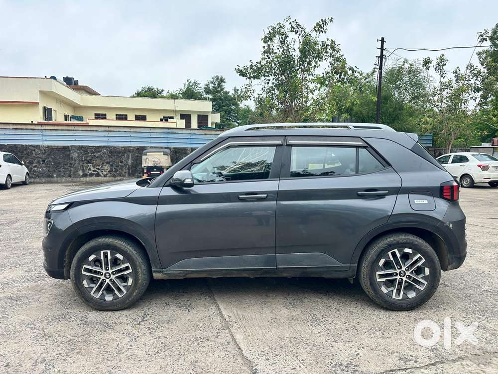 Hyundai Venue Sx (o) Mt 1.5 Diesel, 2023, Diesel