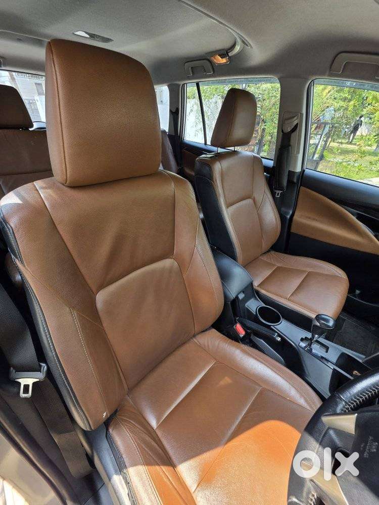 Toyota Innova Crysta 2.4 Zx Mt, 2016, Petrol
