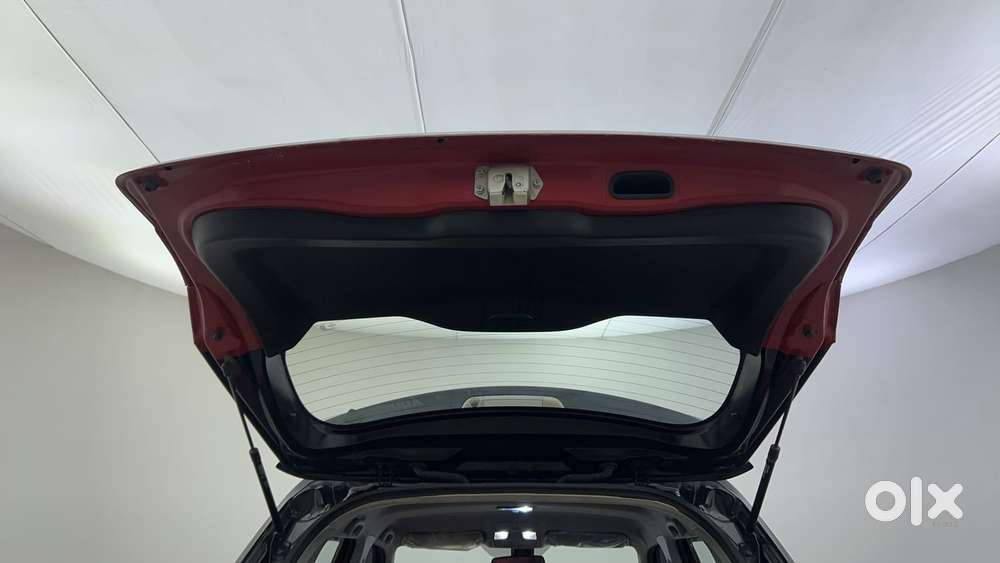 Maruti Suzuki Vitara Brezza 1.5 Zxi Plus Dual Tone, 2021, Petrol