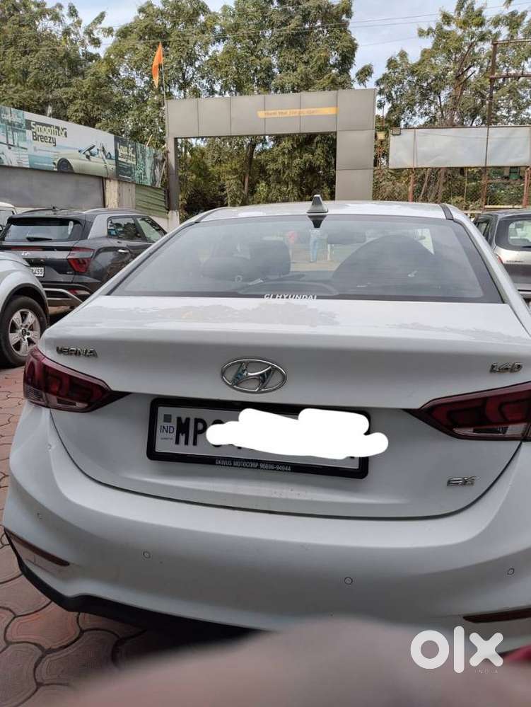 Hyundai Verna Crdi Vgt Sx 1.5, 2018, Diesel