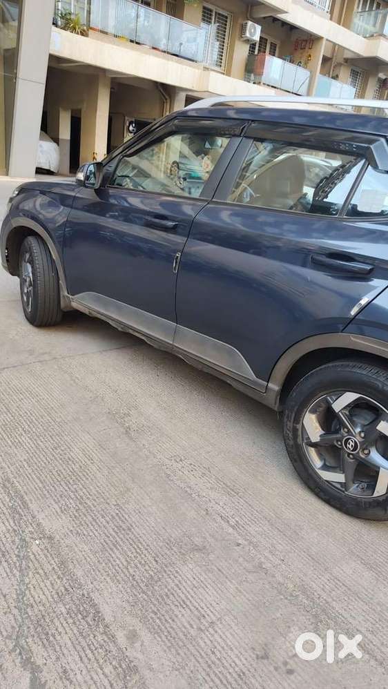 Hyundai Venue 2020 Petrol 68000 Km Driven