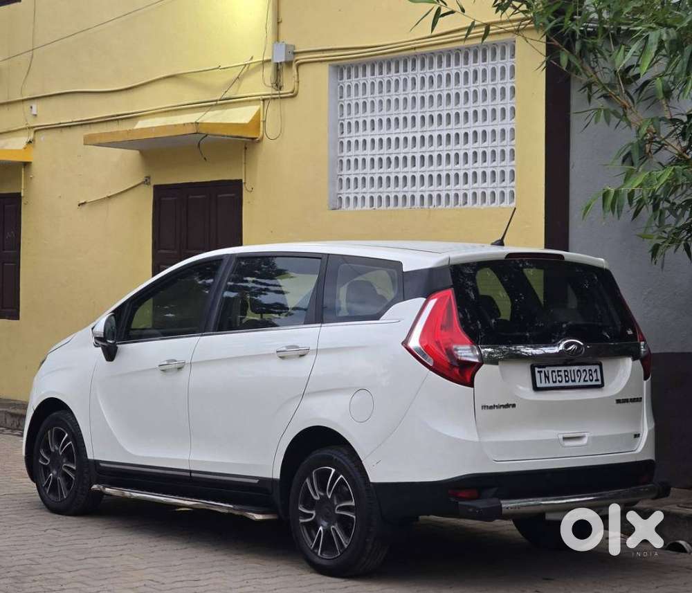 Mahindra Marazzo M8, 2019, Diesel