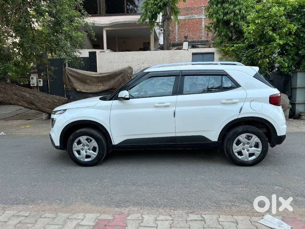 Hyundai Venue S Mt 1.2 Kappa, 2022, Petrol