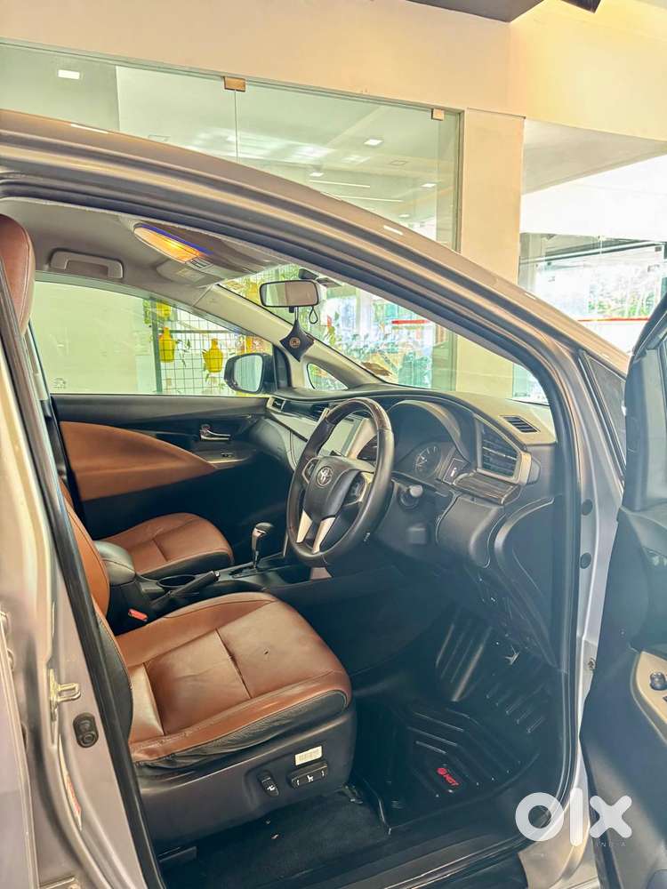 Toyota Innova Crysta, 2018