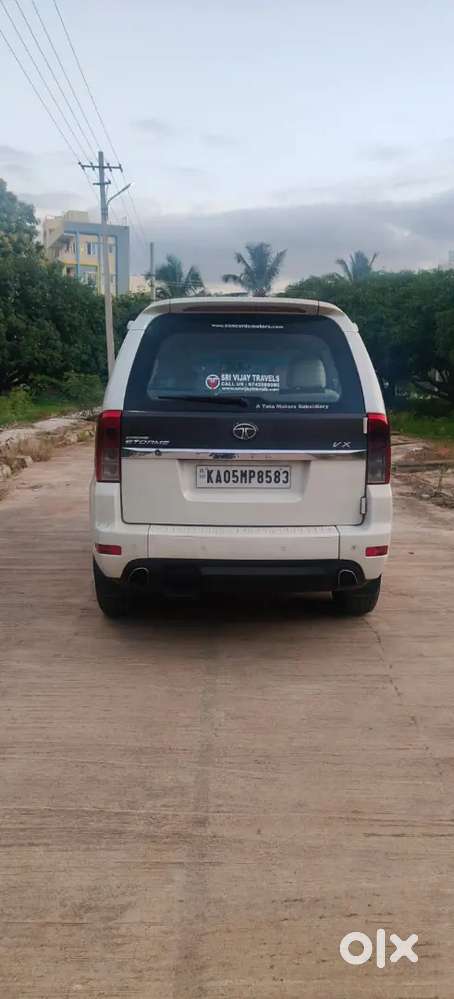 Tata Safari Storme 2014