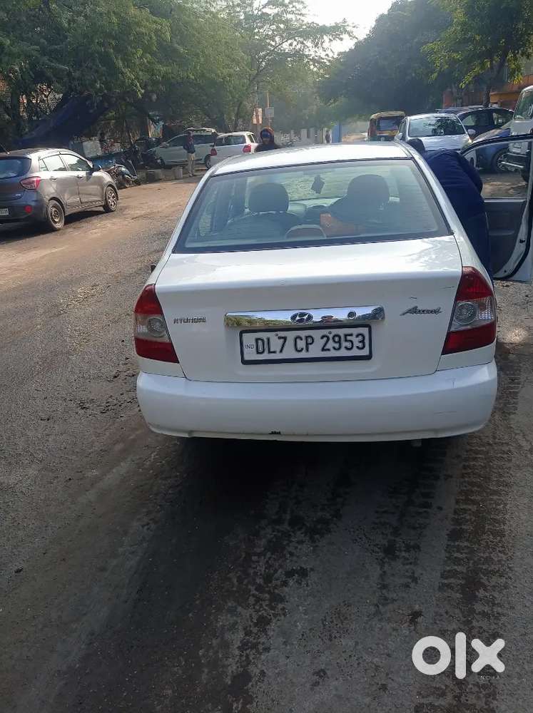 Hyundai Accent 2013 Cng & Manual 78000 Km Driven