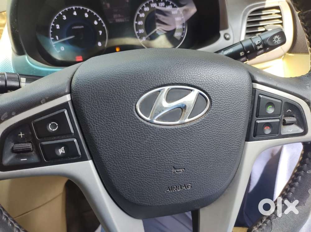 Hyundai Verna Fluidic 1.6 Vtvt Sx, 2013, Petrol