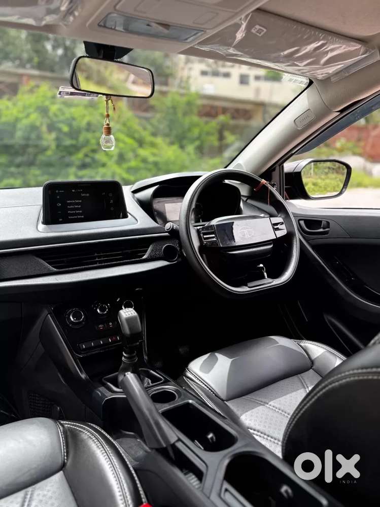 Tata Nexon, 2025, Petrol