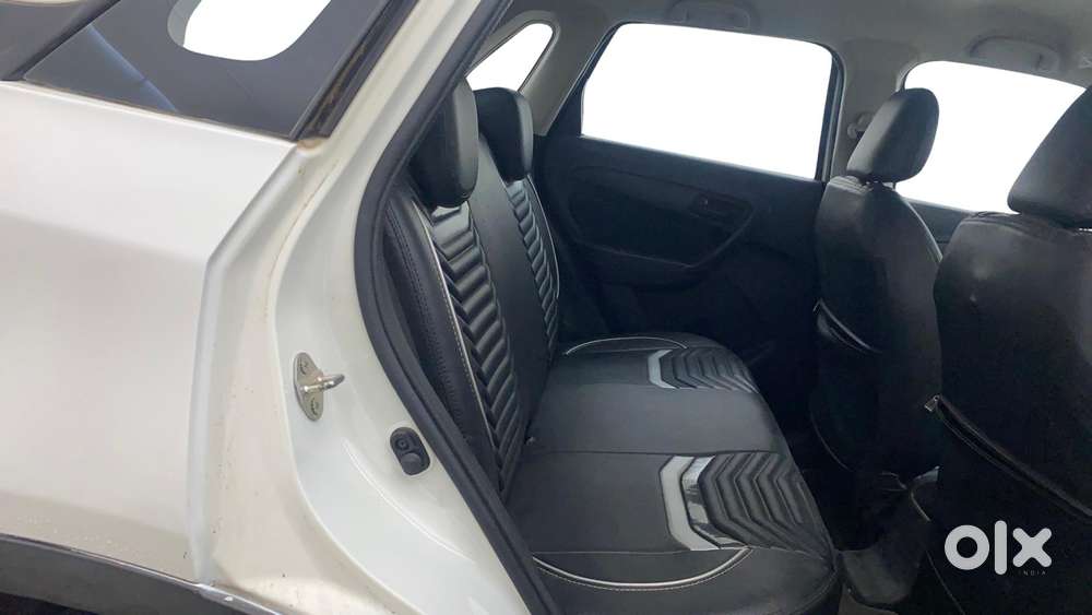 Maruti Suzuki Vitara Brezza 1.5 Vxi At, 2022, Petrol