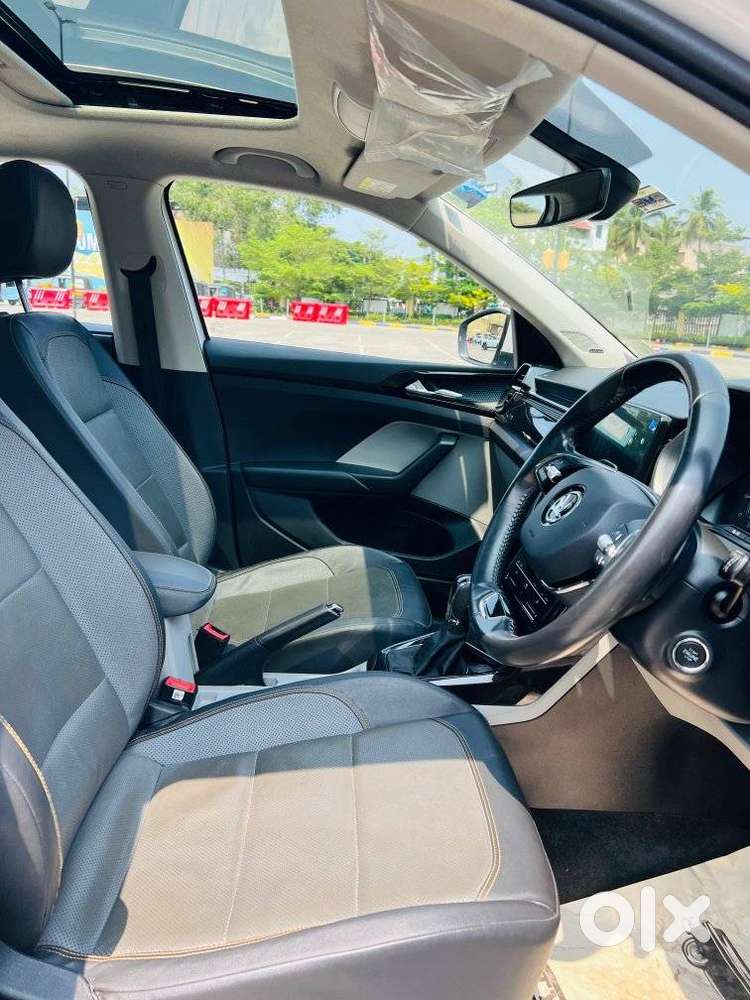 Skoda Kushaq 1.0 Tsi Style At, 2022, Petrol