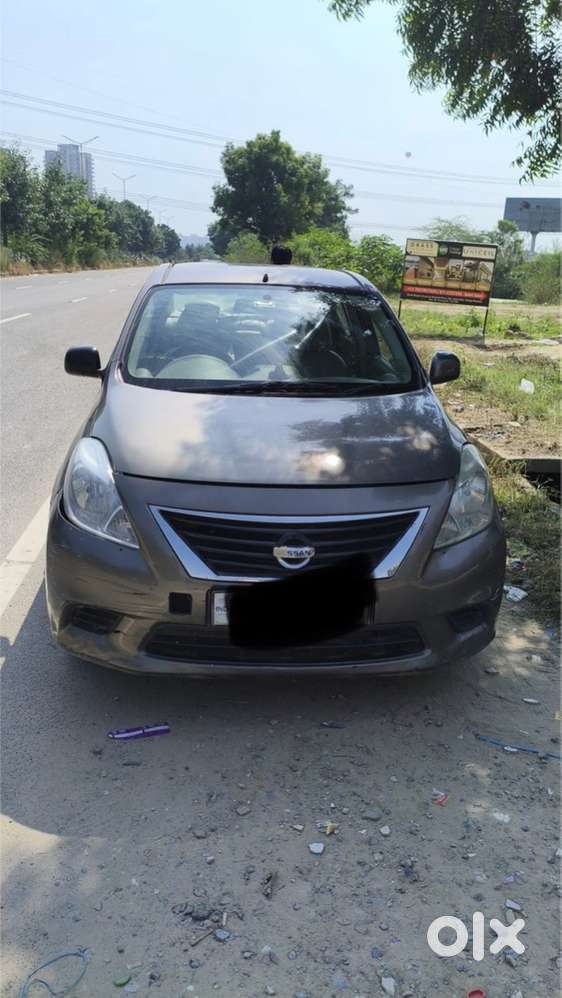 Nissan Sunny Petrol 2012