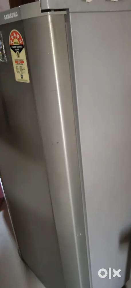 Samsung fridge 190litre 5star nd model 2012