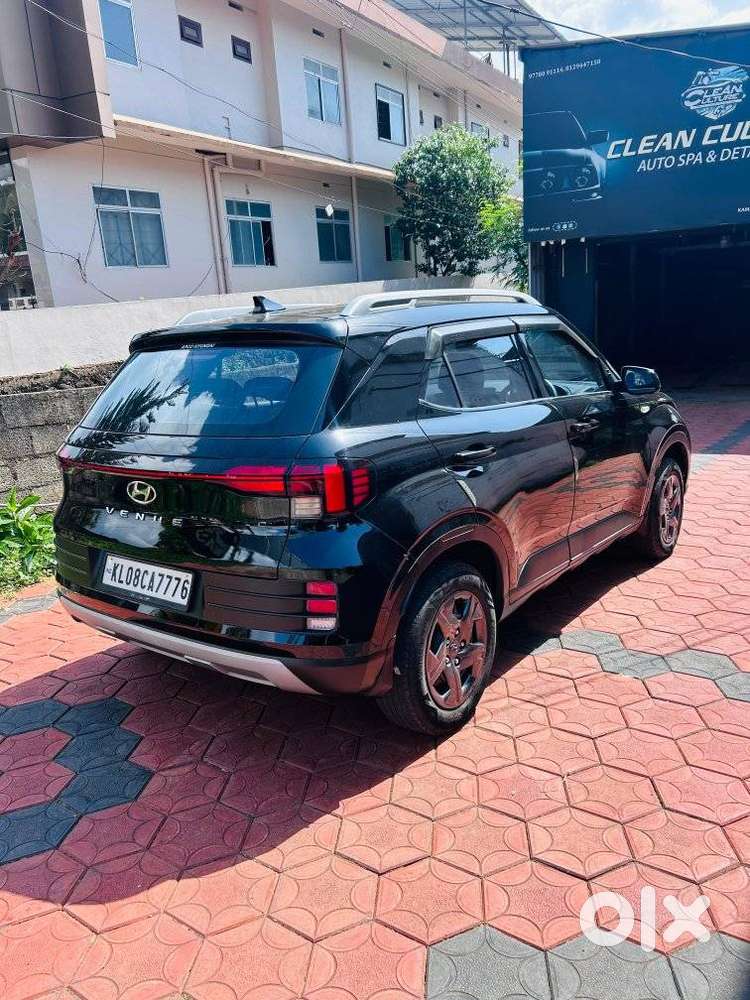 Hyundai Venue 1.2 S (o), 2023, Petrol