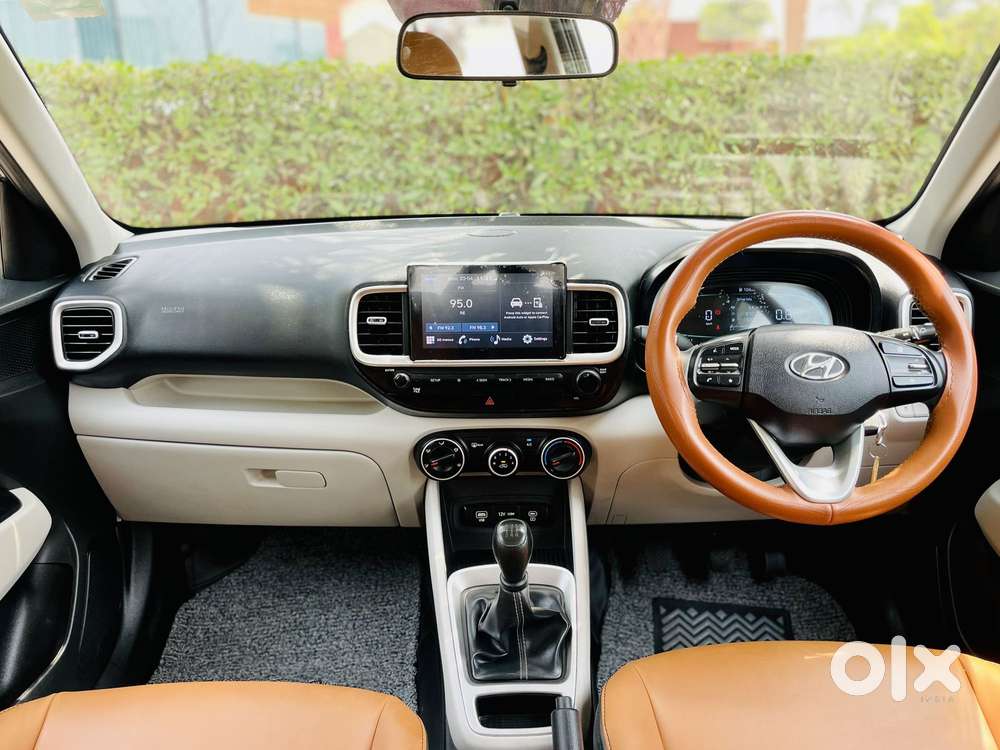 Hyundai Venue S 1.2 Petrol, 2023, Petrol