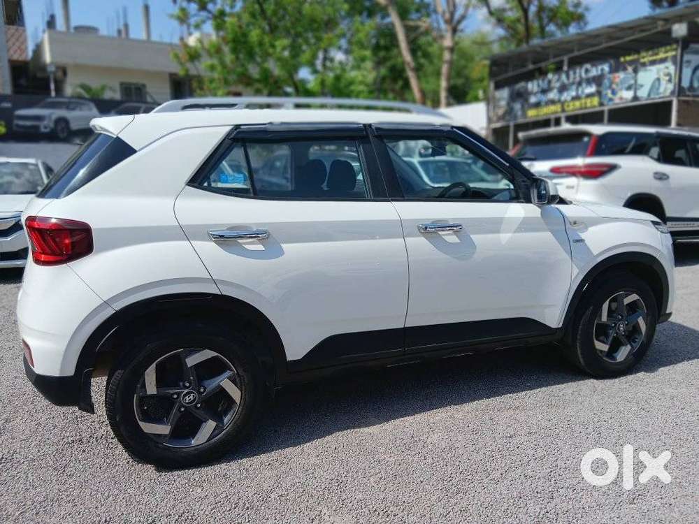 Hyundai Venue 1.0 S Turbo Imt, 2021, Petrol