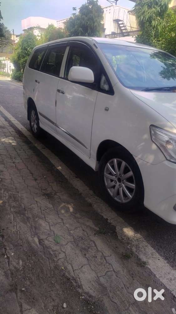 Toyota Innova, 2015, Diesel