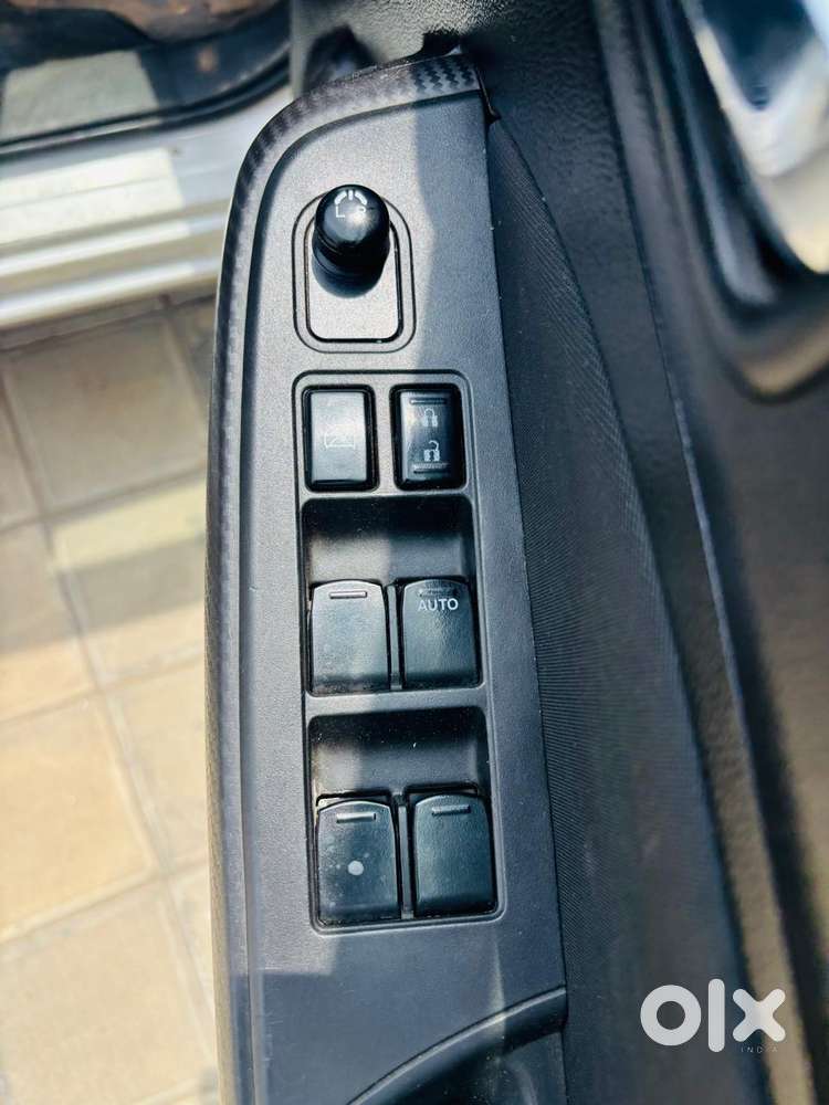 Maruti Suzuki Swift 1.2 Vxi (o), 2020, Petrol